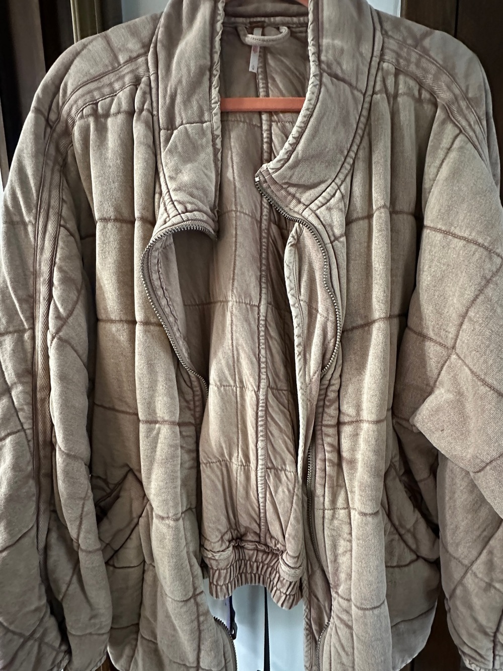 Free people dolman quilted jacket in champagne diamonds (L) - Picture 3 of 7